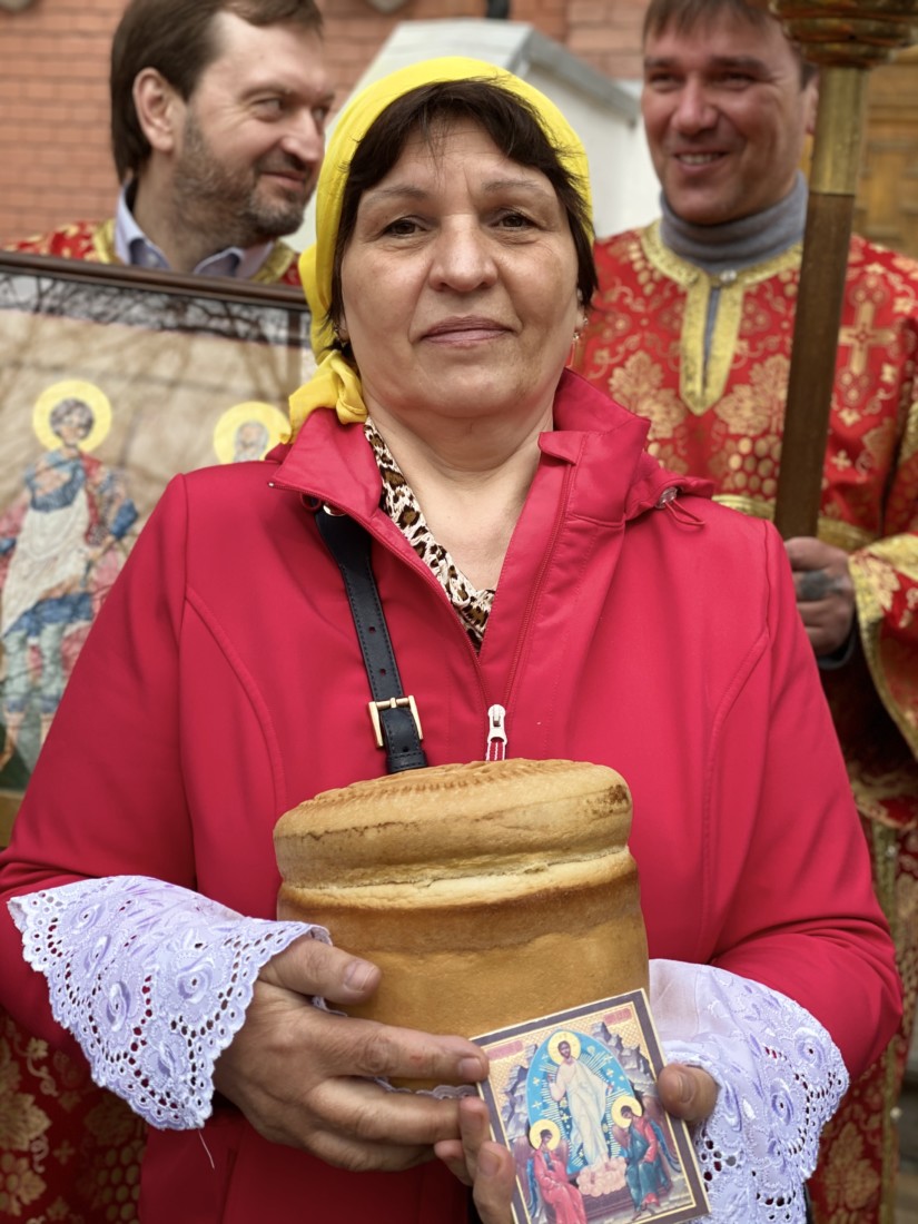 РАЗДАЧА АРТОСА В СУББОТУ СВЕТЛОЙ СЕДМИЦЫ - Храм великомученика Димитрия  СолунскогоХрам великомученика Димитрия Солунского